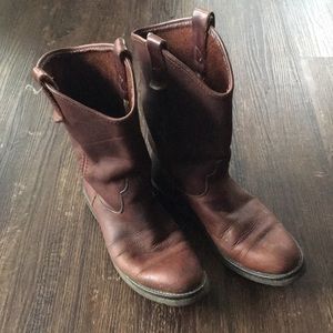 Beautiful vintage cowboy boots
